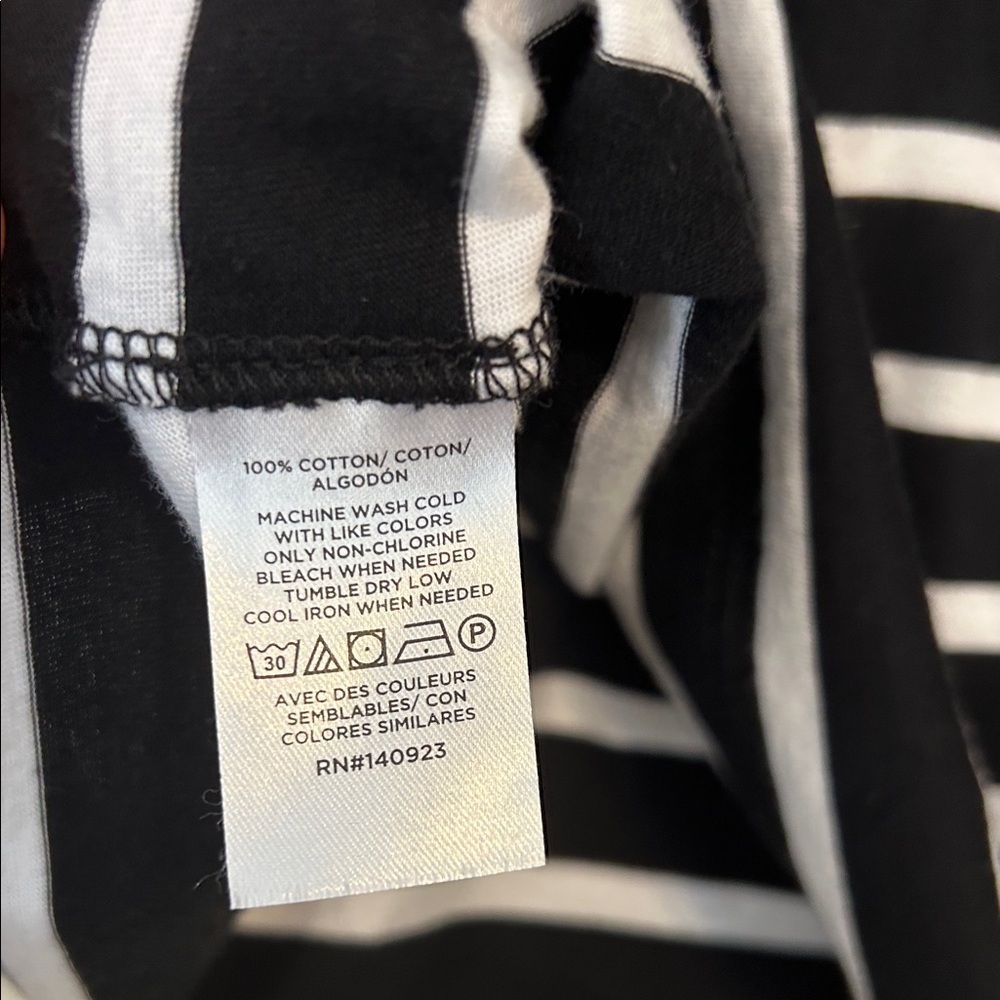 ANN TAYLOR LOFT Size Medium Black White Striped Cotton T-Shirt Crewneck Basic - Picture 3 of 4